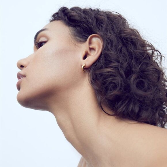 ZARA SHIMMERY 24K GOLD PLATED EARRINGS - Picture 1 of 8